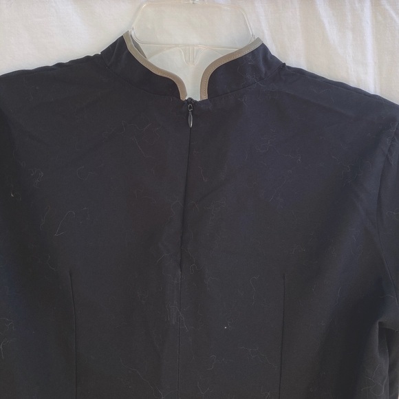 Luxury Spa Tunic Top Size: Small - Picture 10 of 13